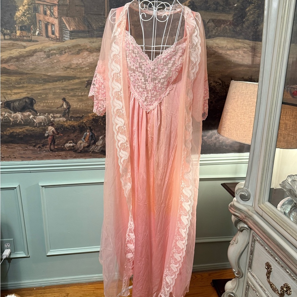 VTG Made in USA FLAWED Pink Lace Gown and Robe Set